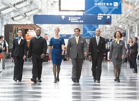 United Airlines Unveils New Uniforms at Newark Airport - Live and Let's Fly