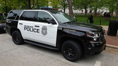 City of Milwaukee, Wisconsin Police Department | Police cars, Police ...