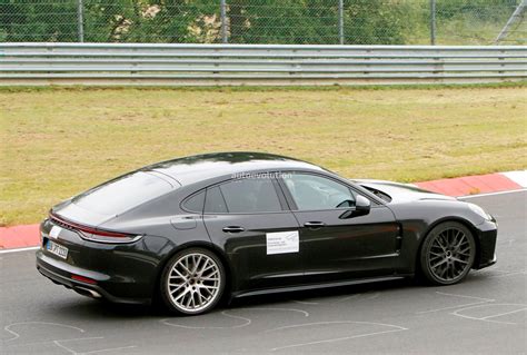 2023 Porsche Panamera Images - 2023