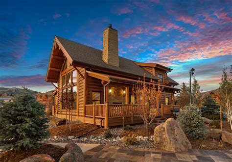 Luxury Estes Park Cabins & Vacation Rentals | Mountain Village at Lake ...