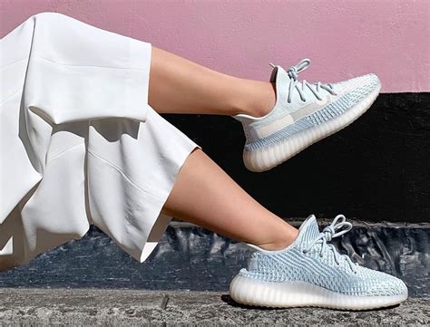 YEEZY BOOST 350 V2 CLOUD WHITE JD