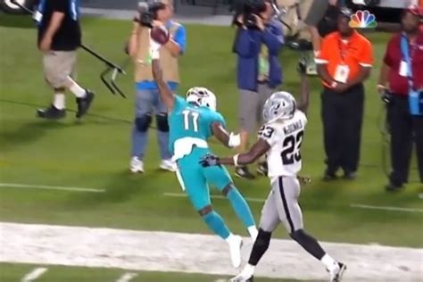 Dolphins' DeVante Parker Makes Leaping 1-Handed Grab vs. Raiders | News ...