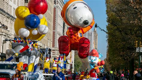 What time does the 2023 Macy's Thanksgiving Day Parade start ...