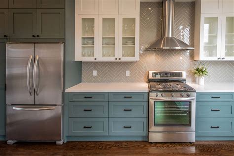 5 Kitchen Cabinet Colors that Are Big in 2019 (& 3 that Aren’t) | Blog