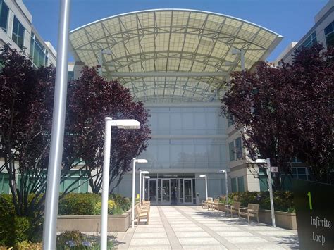 1 Infinite Loop, Cupertino, CA Apple´s main building. (With images ...