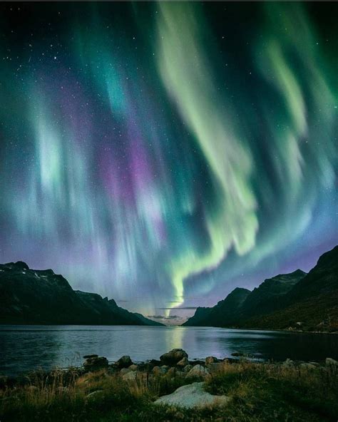 Northern lights in Tromso, Norway Amazing shot! 🇸🇯 By: @eventyr # ...