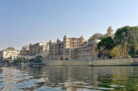 HD wallpaper: india, udaipur, lake pichola, rajasthan, mountain ...