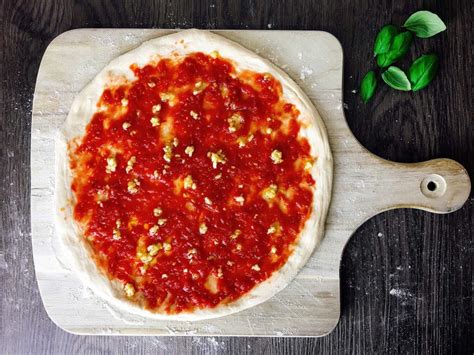 Pizza Marinara Recipe | Vegan & Delicious | Pizzarecipe.org