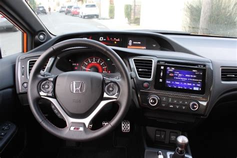 2015 Honda Civic Si Sedan interior 2 - MilesPerHr