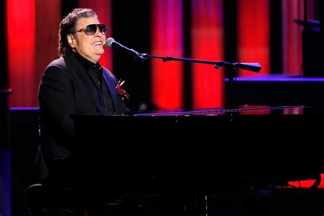 Ronnie Milsap Biography, Family, Height, Weight, Career, Net Worth & More