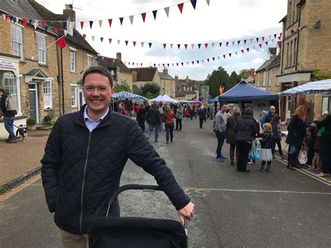 Robert joins locals at the Charlbury Street Fair | Robert Courts MP