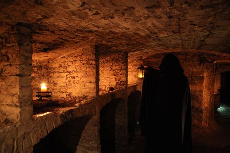 Ghostly Edinburgh Underground Vault Tour for Two