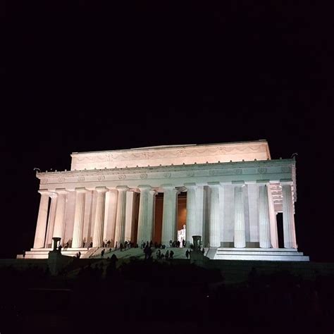 The Lincoln Memorial at night. | Lincoln memorial, The past, Past