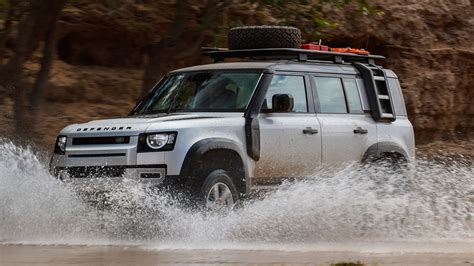 Why the 2020 Land Rover Defender Is Great Off-Road