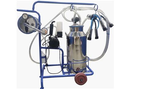 Dairy farm milking machine 0.75 HP high quality farm equipment's