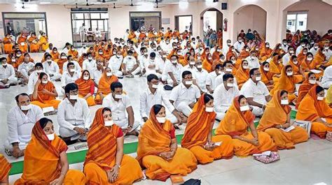 Mantra chanting helps achieve eternal peace: Jain Muni - The Hindu