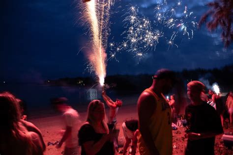 In Australia’s Last Frontier, Fireworks One Day a Year - The New York Times