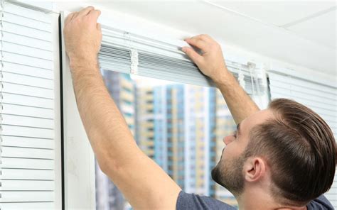 Guide to Install Window Blinds: Tools, Equipment & More | Zameen Blog