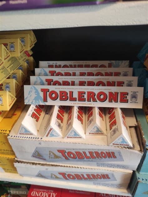 Toblerone chocolate bar, Food & Drinks, Packaged & Instant Food on ...