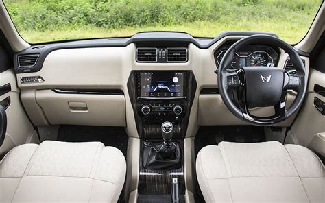 Mahindra Scorpio Interior Images: Scorpio Interior Photo Gallery