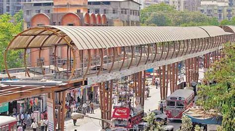 Work on Mumbai skywalks goes on