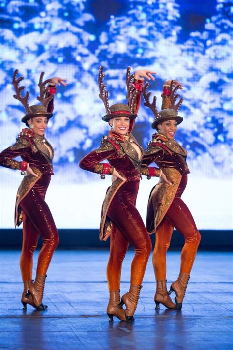 The Rockettes Christmas Show — Pics – Hollywood Life