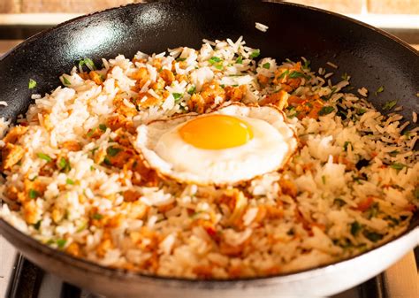 Nasi goreng telur – The Nosey Chef