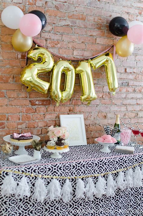 5 Easy New Year's Eve Party Ideas