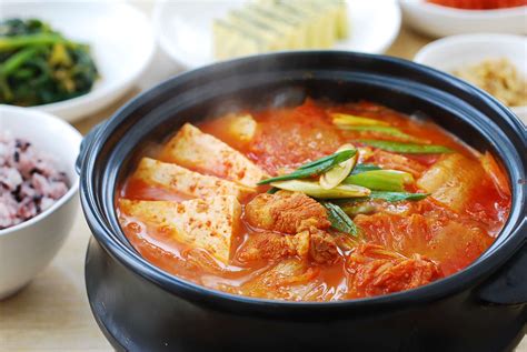 Kimchi JJigae (Kimchi Stew) - Korean Bapsang