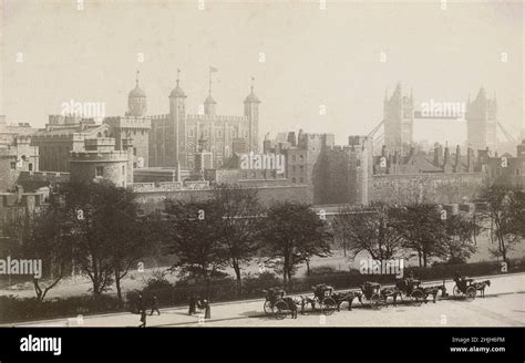 Historic london 1890s hi-res stock photography and images - Alamy