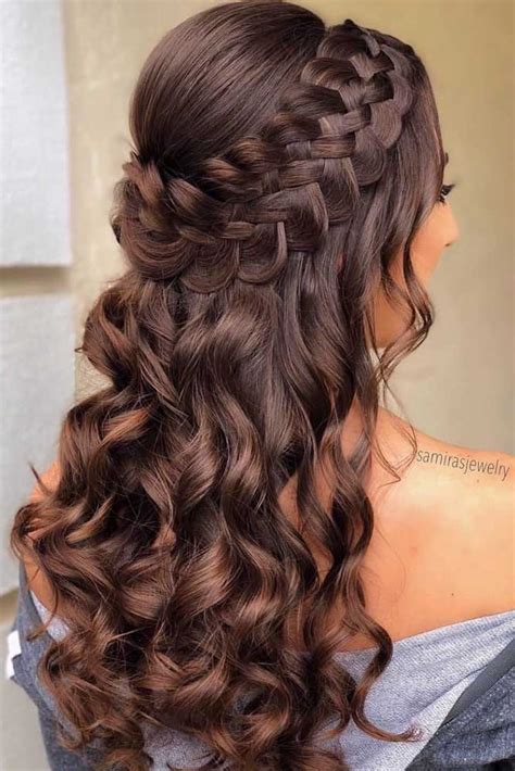 30 Ideas Of Unique Homecoming Hairstyles | LoveHairStyles