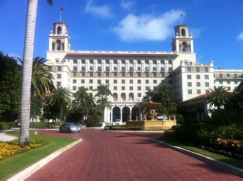 GREAT EATS HAWAII: THE BREAKERS HOTEL - WEST PALM BEACH, FLORIDA