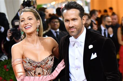 Blake Lively et Ryan Reynolds font leur première sortie publique avec ...