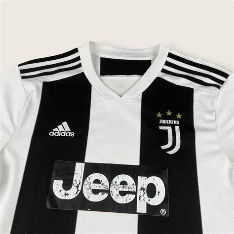 Juventus Home Football Shirt Ronaldo 7 Size:... - Depop