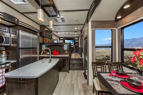 6 Top Travel Trailers and Fifth Wheels for 2019 | Toy hauler, Fifth ...