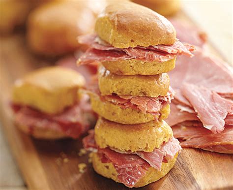 Smithfield - Country Ham Slices & Two Dozen Sweet Potato Biscuits ...