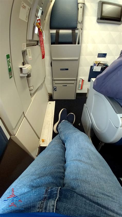 Delta-Air-Lines-Airbus-A321-Exit-Row-27A-Legroom - Eye of the Flyer