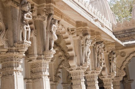 Akshardham Temple - Ahmedabad - Arrivalguides.com