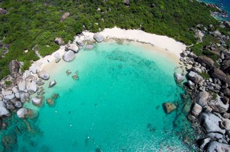 Beaches - Virgin Gorda - Savannah Bay, Mahoe Bay, Nail Bay - Best of BVI