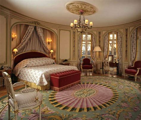 Royal Bedrooms in the Ëthereāl Palace | Virtual Space Amino