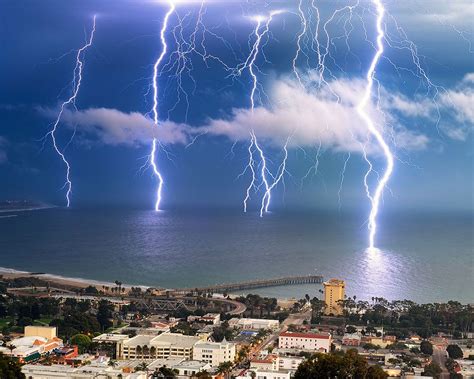 end of the world? | Lightning storm, Nature, Lightning