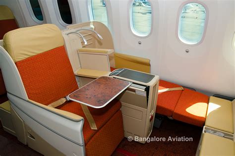 Air India Boeing 787 8 Dreamliner Business Class - Business Walls