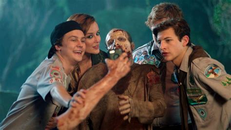 Review: SCOUTS GUIDE TO THE ZOMBIE APOCALYPSE