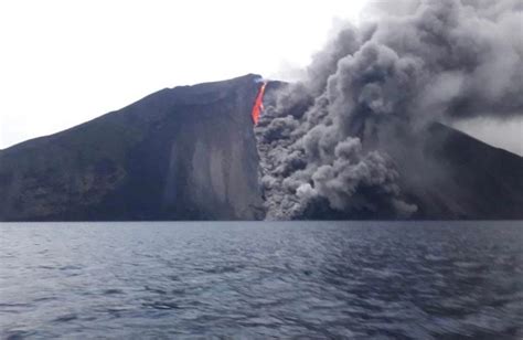 Italy's Stromboli volcano erupts, alert raised to orange degree ...