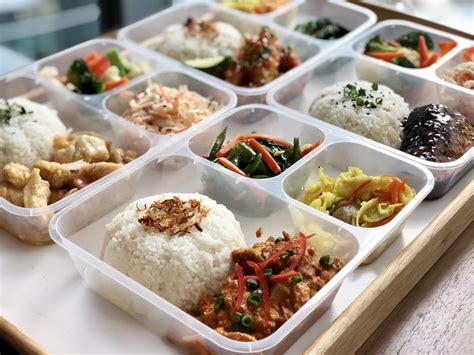 Lunch Box Delivery Service | Halal | Fresh | Bento Box Meal