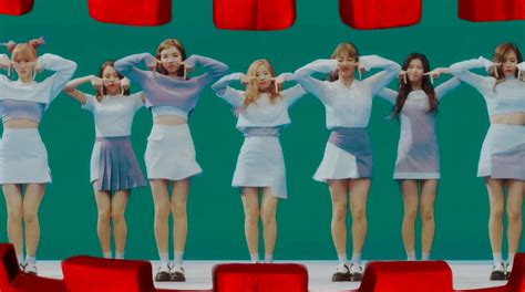 TWICE’s “TT” Becomes Fastest K-Pop Group MV To Reach 250 Million Views