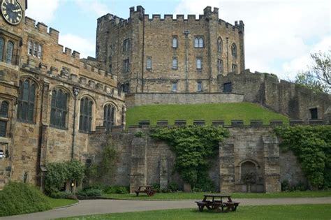 Durham Castle | Isolated Traveller