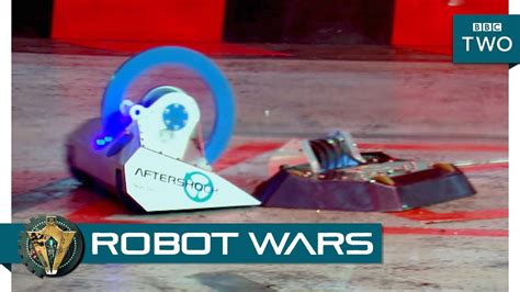 Robot Wars: Series 10 Episode 2 Battle Recaps - BBC Two - YouTube