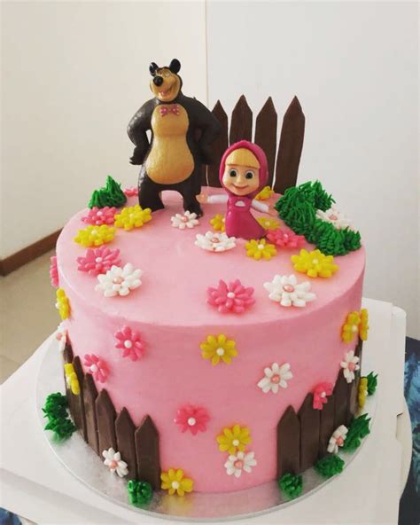 Masha and bear theme cake, Food & Drinks, Baked Goods on Carousell