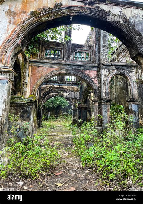 Abandoned historic buildings Stock Photo - Alamy